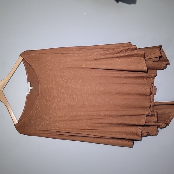 ASTROLOGIE Long Sleeve Batwing Oversized Tan Capelet Blouse - Picture 2 of 6